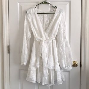 White long sleeve dress